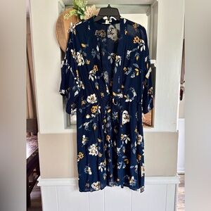 DONATED ITEM - Floral Navy Kimono Cardigan